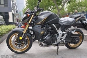  ���� CB1000R ��ɫ